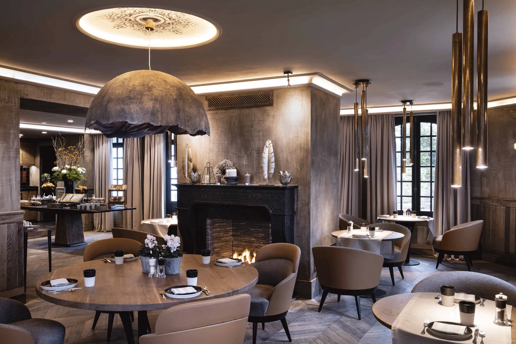 salle du petit-déjeuner à l'hôtel Saint-Delis